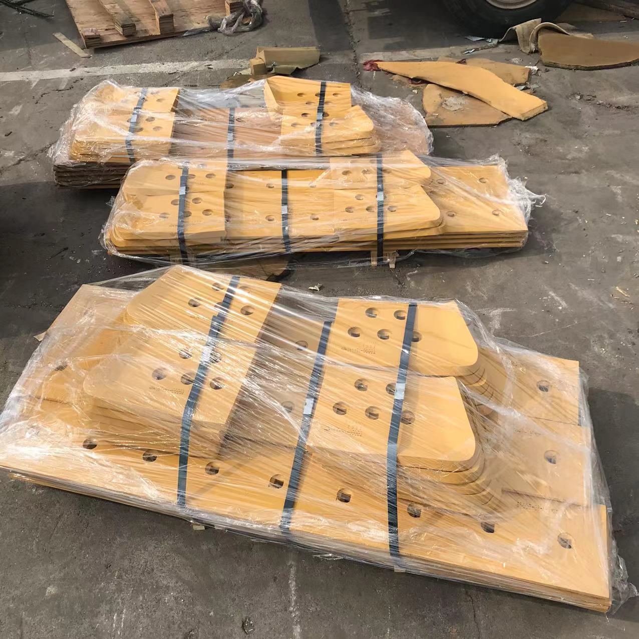 山推推土機配件生產